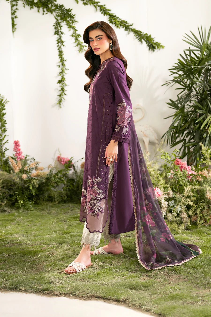IFE-03 Embroidered Lawn