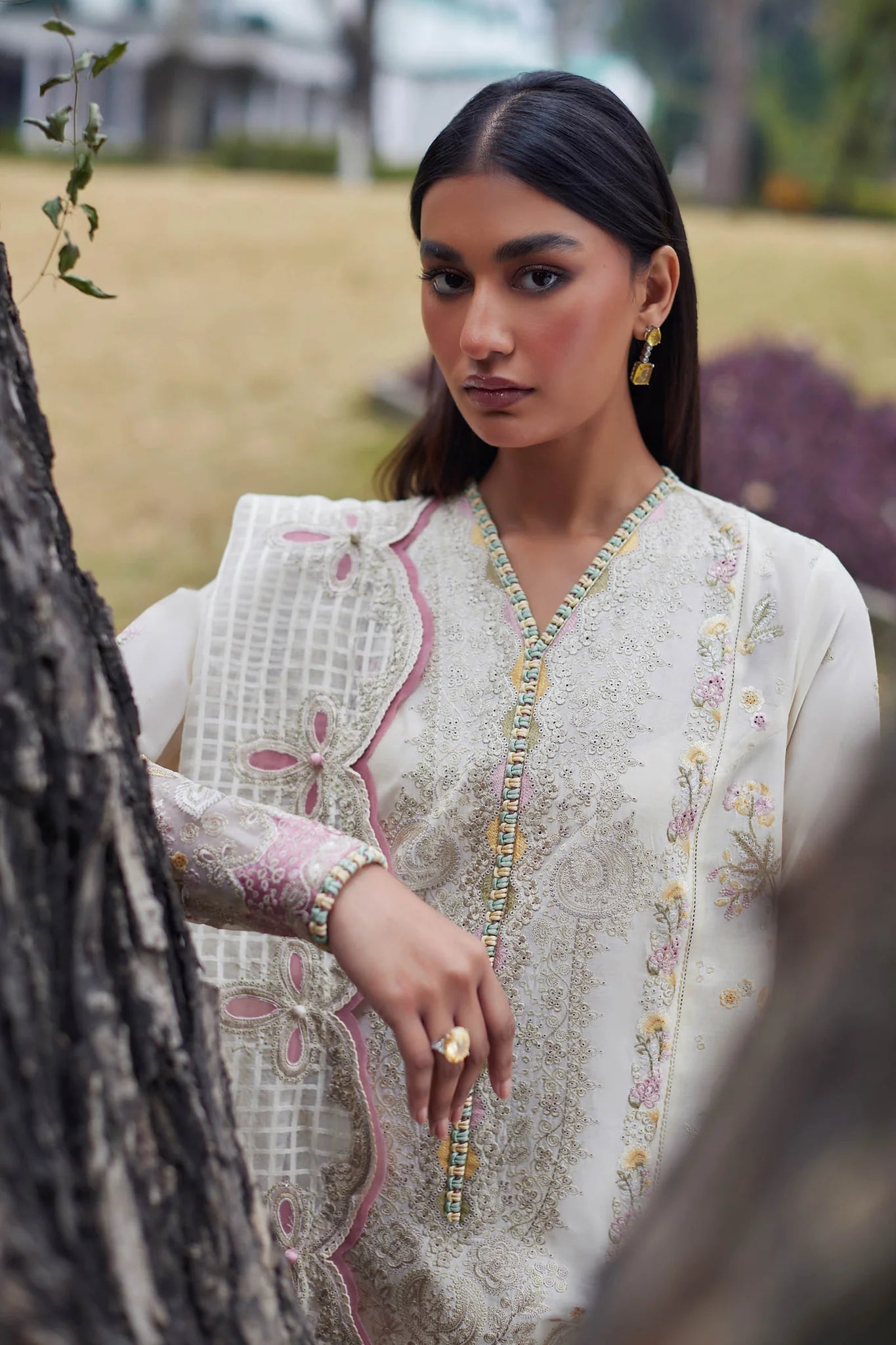 Elan Lawn- NEZIHA EL24-05A