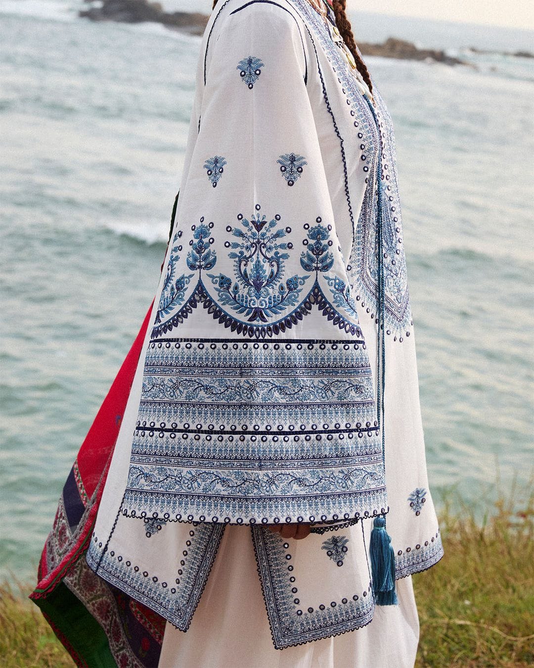 Laam Brand Luxury Embroidered Suit