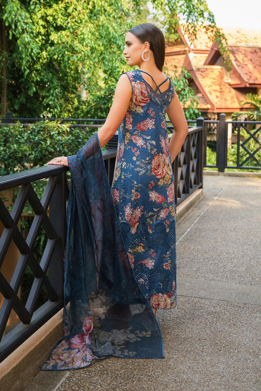 UE-242 Printed Lawn