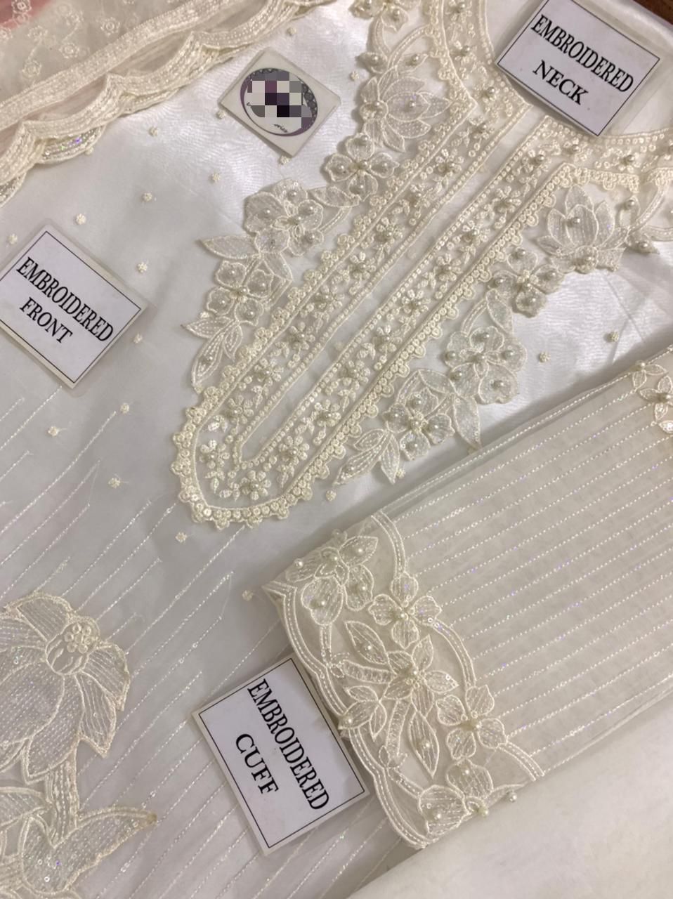 BAROQUE BRAND LUXURY WEDDING EMBROIDERED ARTICLE