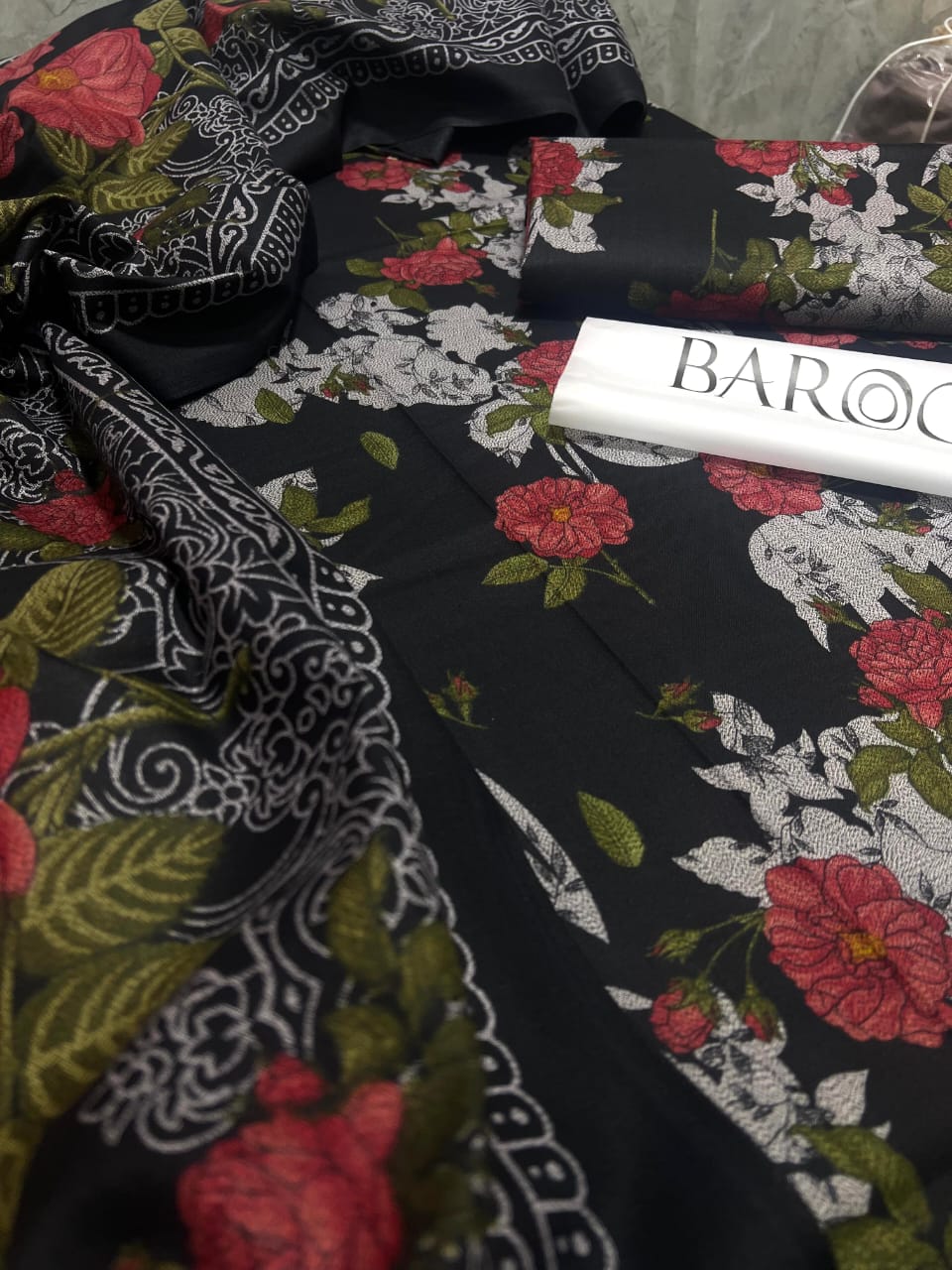 BAROQUE BRAND PRINTED DHANAK SUIT