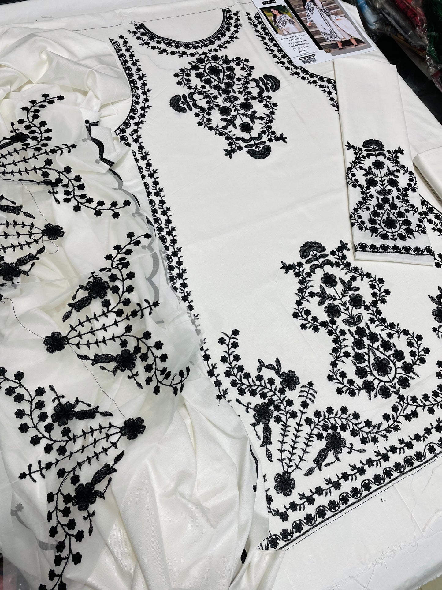 Omal By Komal Brand Luxury Embroidered Article