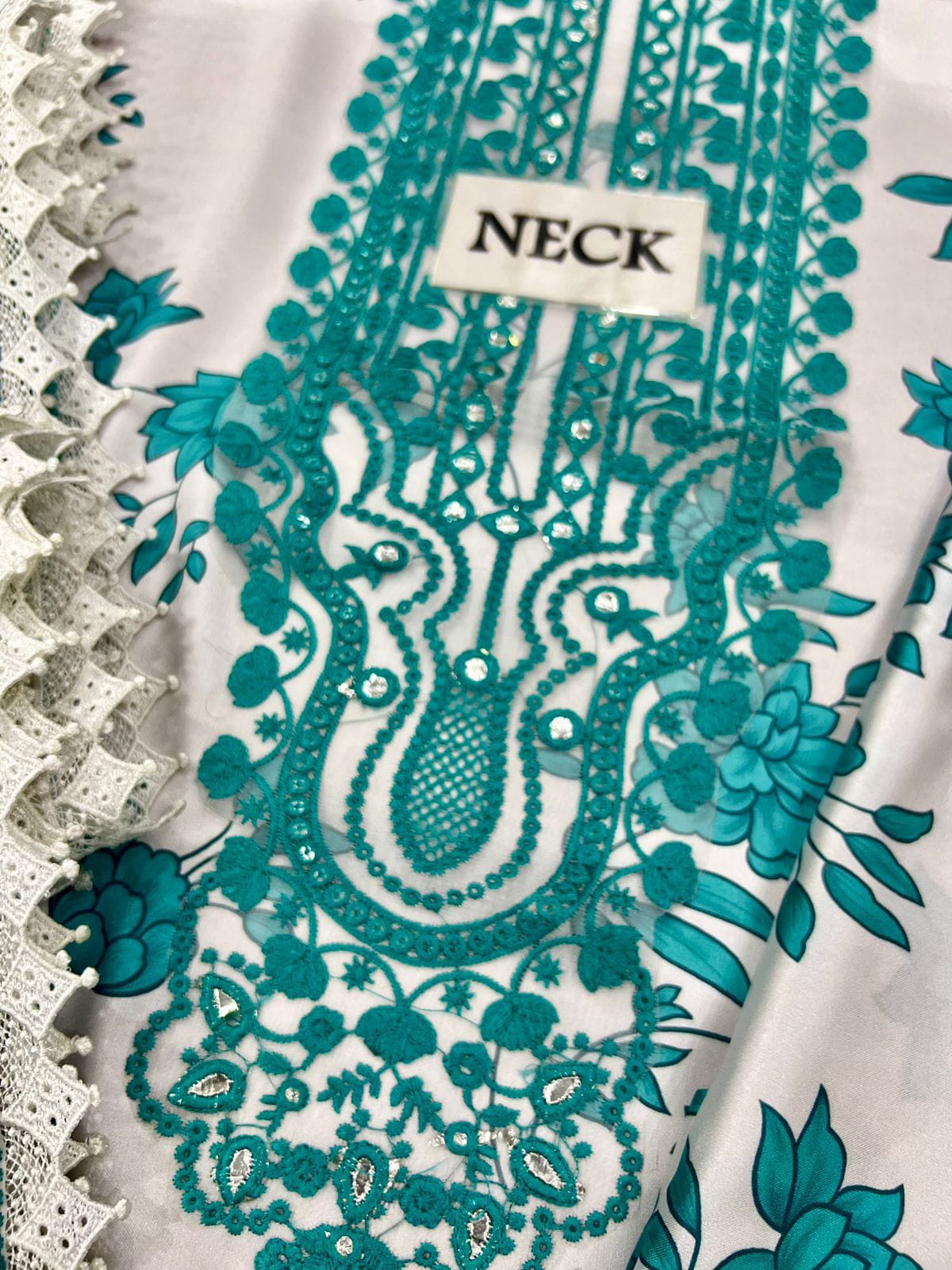 Aneelies Silk Digital Luxury Collection 2025