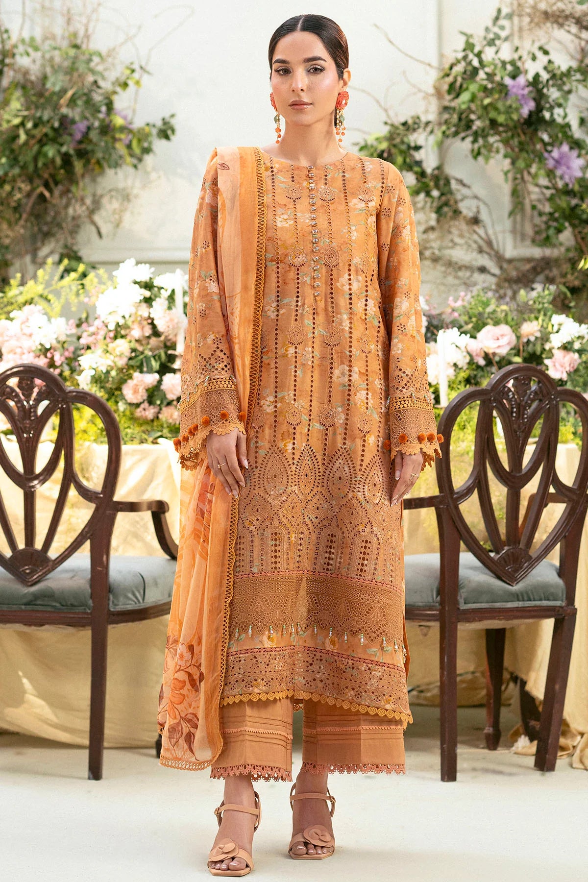 5431-BLUEBEELL EMBROIDERED LAWN UNSTITCHED BY MOFITZ