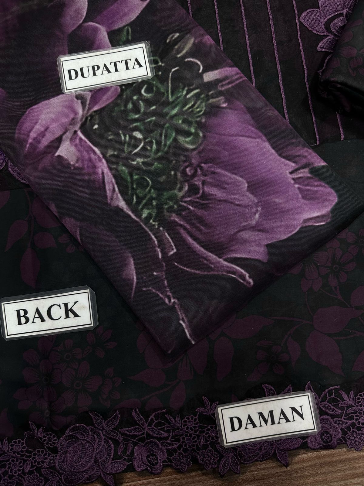 IZNIK BRAND PREMIUM LUXURY EMBROIDERED ARTICLE