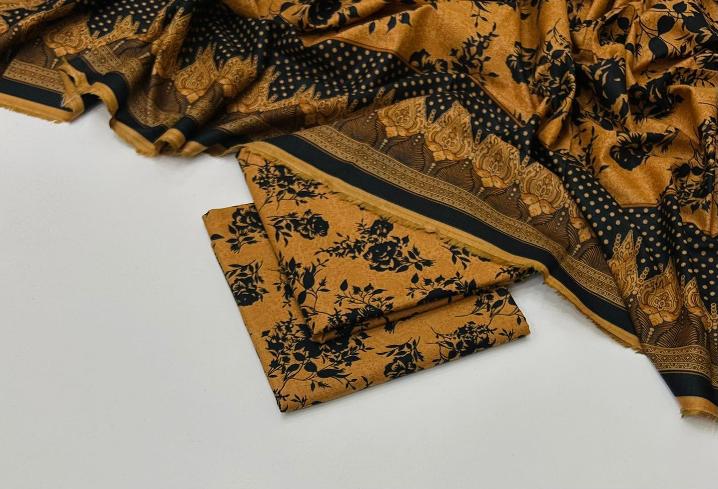 BAROQUE BRAND PRINTED KHADDAR