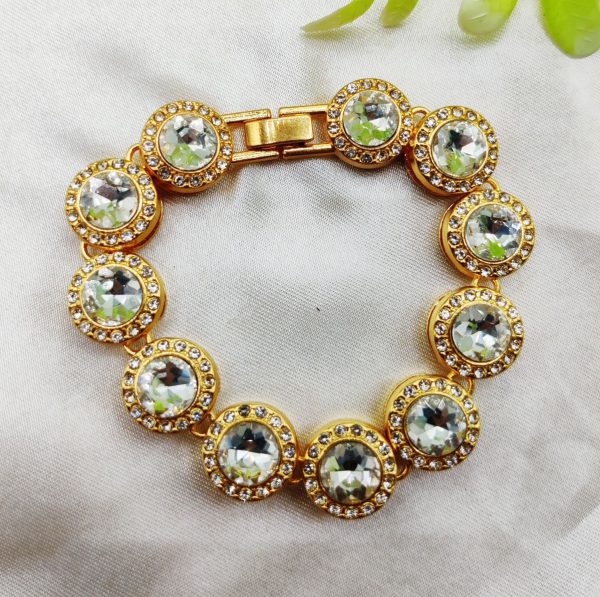 1 Piece Imported Exquisite Adjustable Heart Crystal Bracelet – Imported Elegance | Best Quality Artificial Bracelet For Girls & Women | Bracelet For Every Occasion | Elegant Design